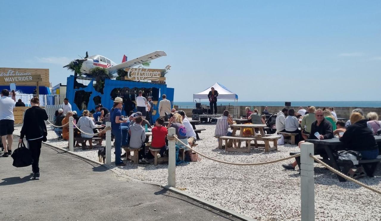 Carnaby Holiday Caravan, West Sands, Selsey Extérieur photo